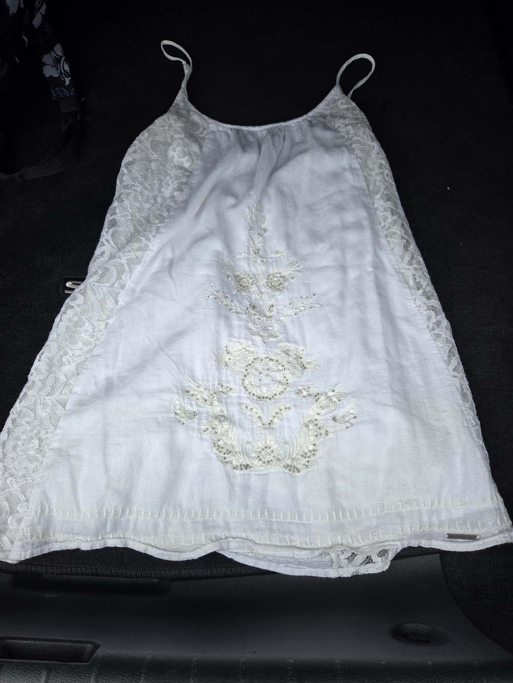 Abercrombie & Fitch White Lace-Trim Camisole